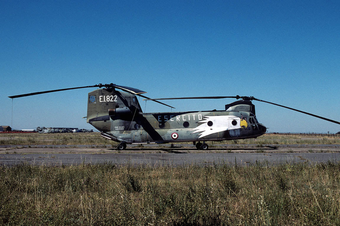 VIG00516 CH-47C CHINOOK MM80844