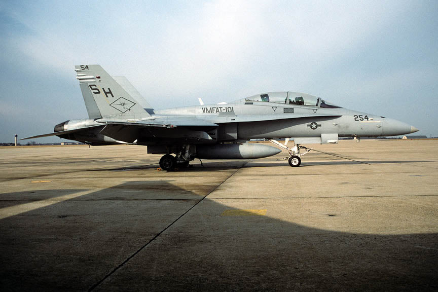 CSL00048 F-18D HORNET 164245/SH254