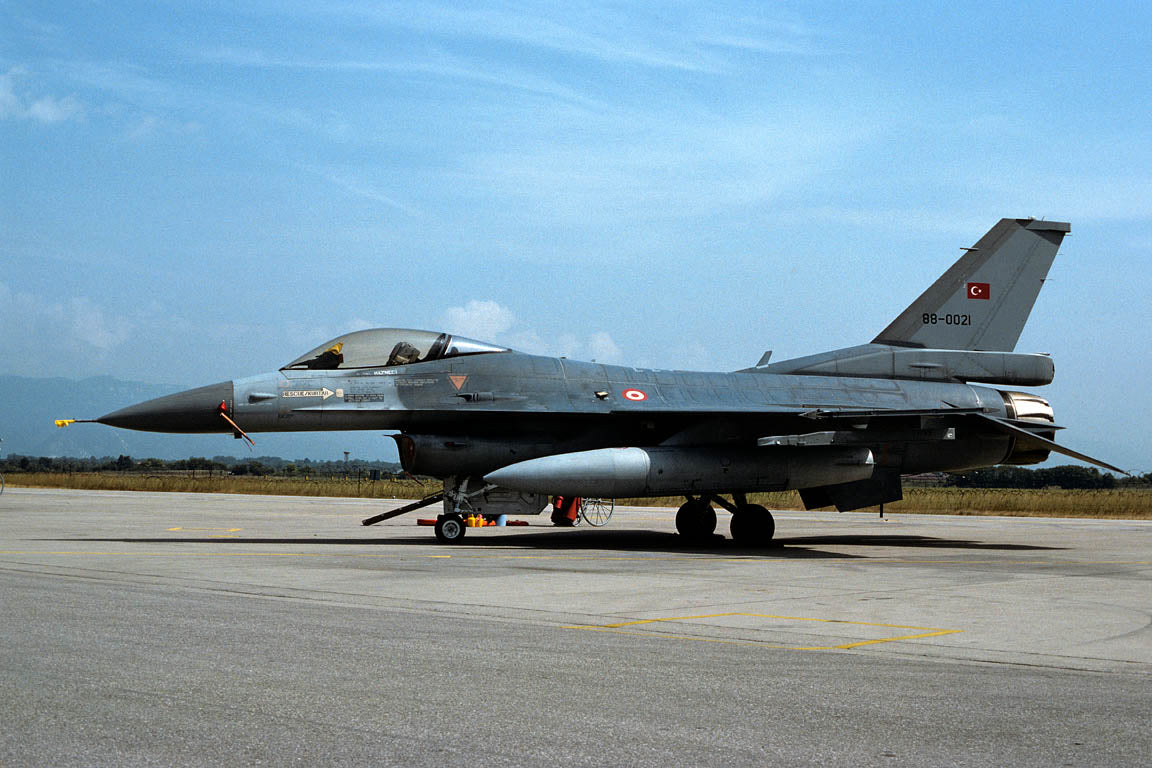 CSL00107 F-16C FIGHTING FALCON 88-0021