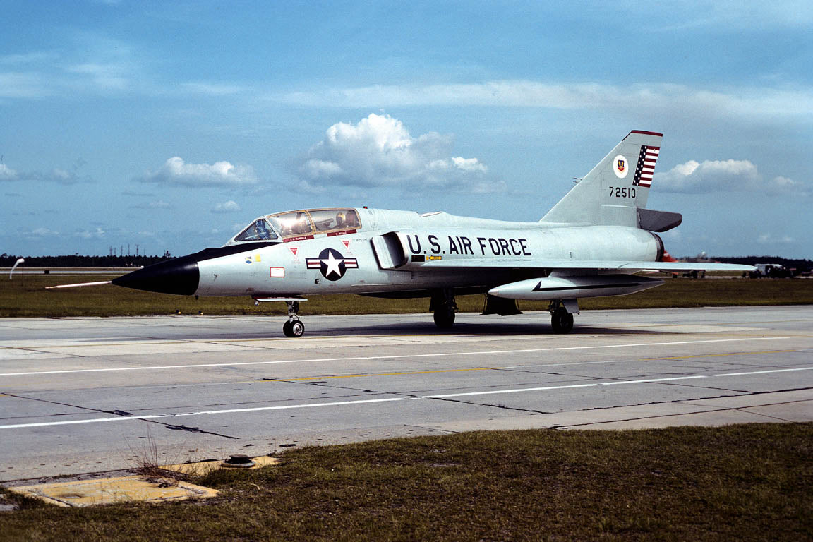 CSL00724 F-106B DELTA DART 57-2510