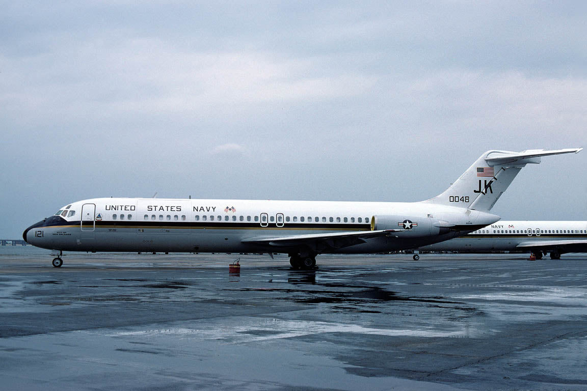 CSL00856 C-9B SKYTRAIN II 160048/JK121