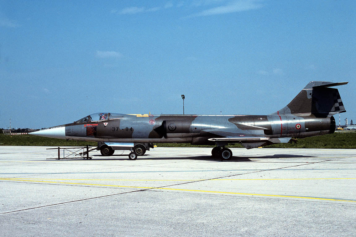 CSL00976 F-104S/ASA STARFIGHTER MM6913/37-04