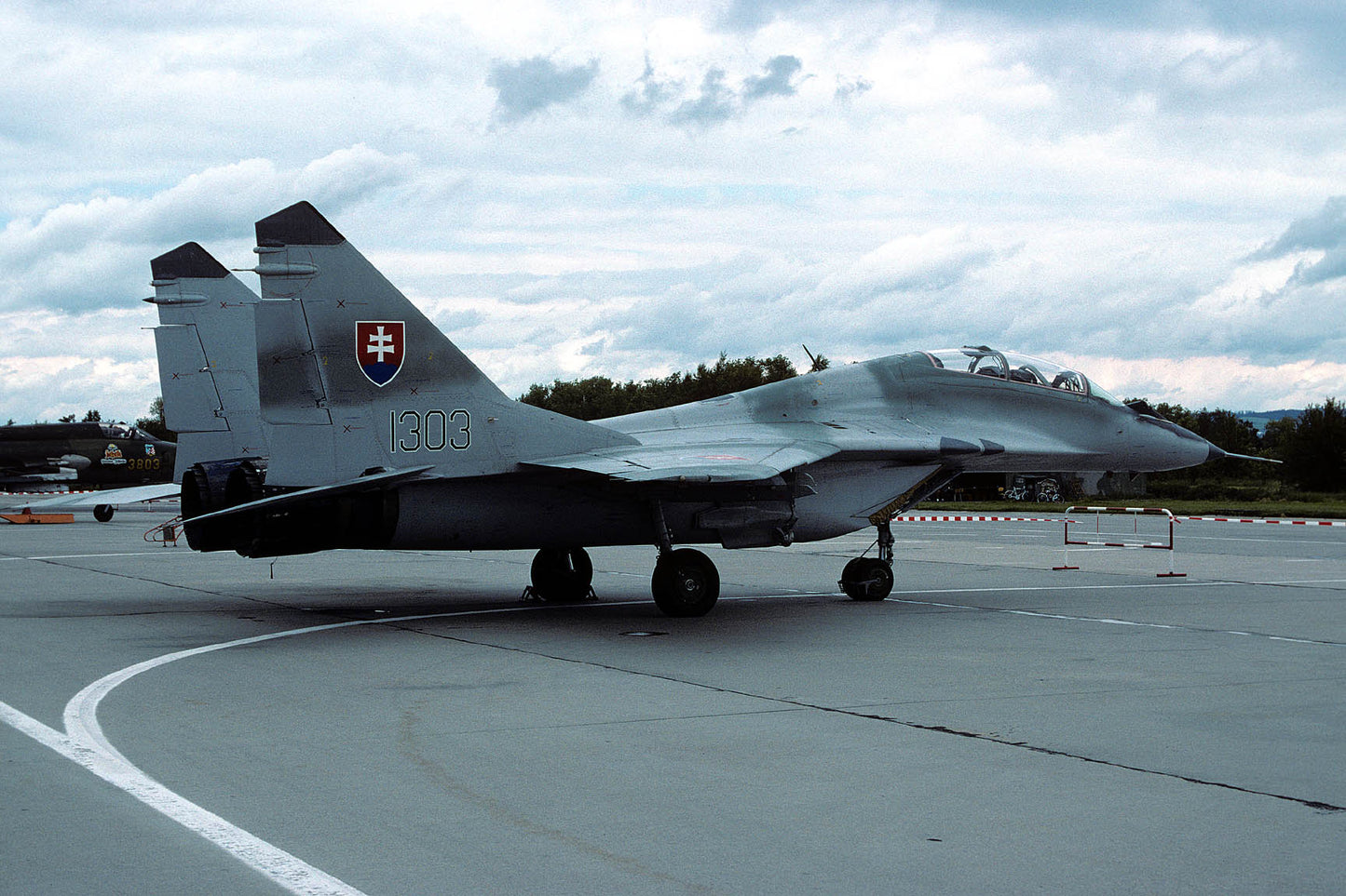 CSL05068 MiG-29UB FULCRUM 1303