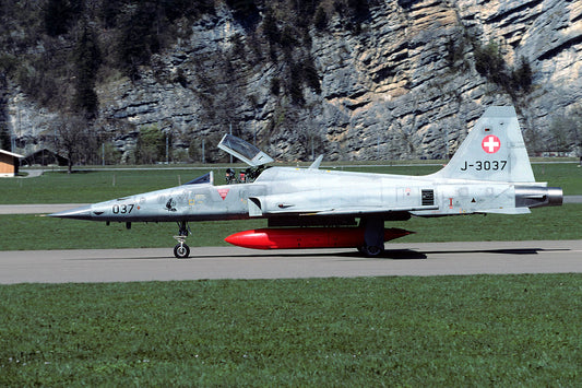 CSL05113 F-5E TIGER J-3037