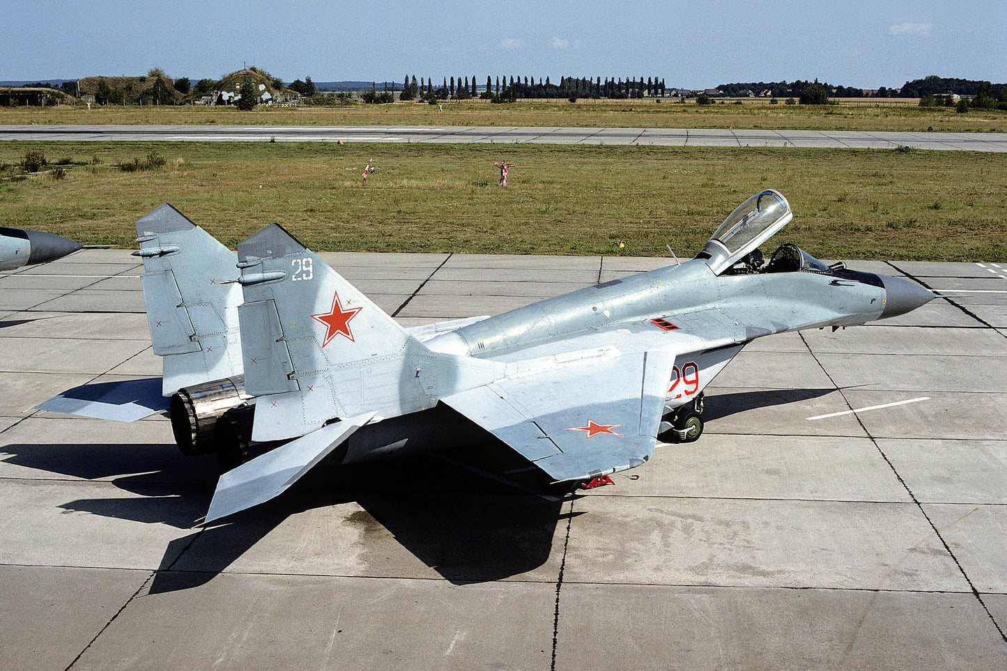 CSL05232 MiG-29C FULCRUM 29 red