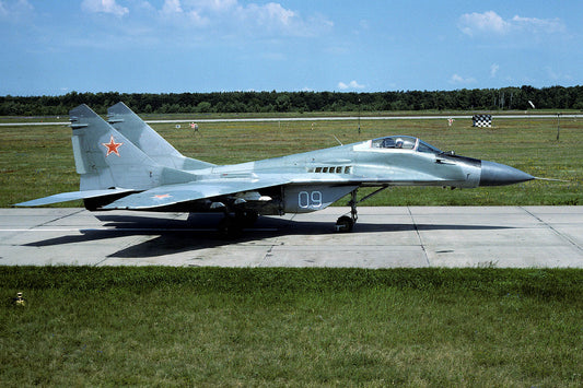 CSL05284 MiG-29A FULCRUM 09 white